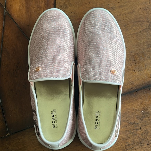 NEW Michael Kors pink shoes NBW Size 6 - Picture 6 of 6